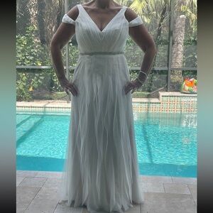 White by Vera Wang Wedding Dress, Size 14, Excellent Condition, Ivory